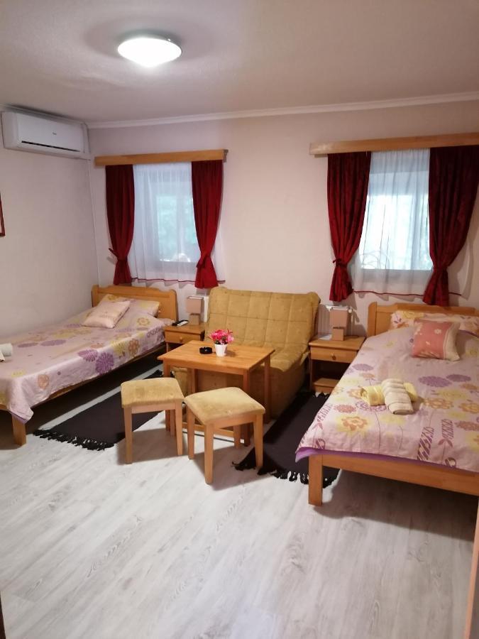 Appartamento Hacijenda Mali Raj Palić Esterno foto